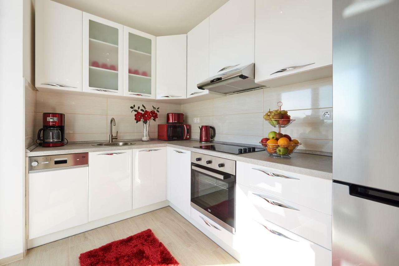 Apartment Misic Trogir Bagian luar foto