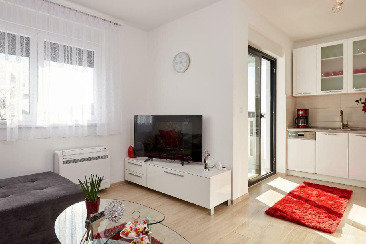 Apartment Misic Trogir Bagian luar foto